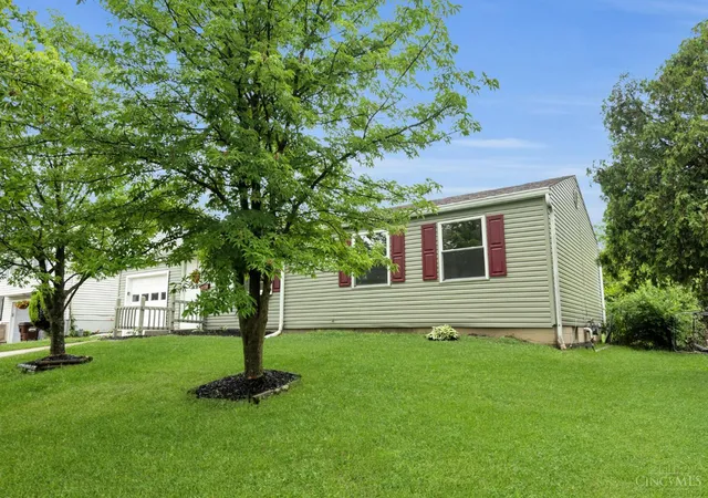 Homes for sale in Cincinnati, OH | 1364 Karahill Dr, Cincinnati, OH 45240 | MLS# 1870083