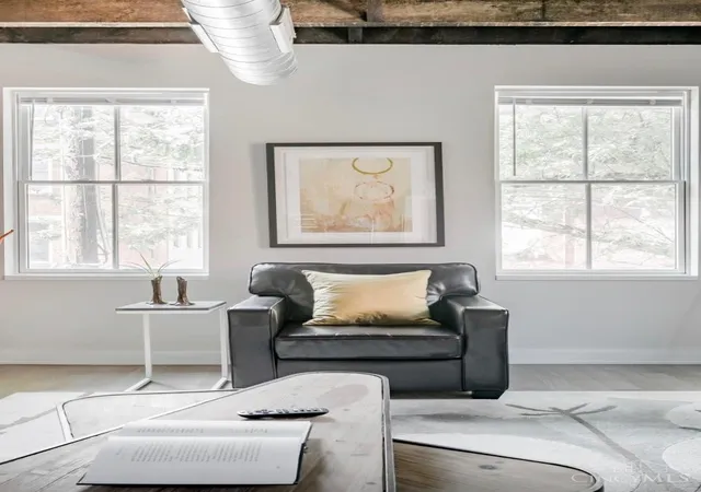 5th image of 121 Grn St, Cincinnati, OH 45202