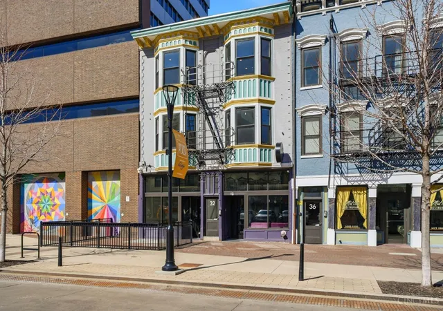 Homes for sale in Cincinnati, OH | 32 E Court St #204, Cincinnati, OH 45202 | MLS# 1870239