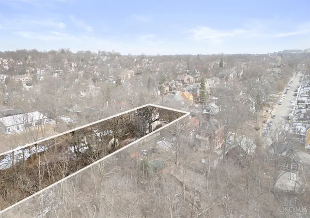 Homes for sale in Cincinnati, OH | 3321 Morrison Ave, Cincinnati, OH 45220 | MLS# 1867361