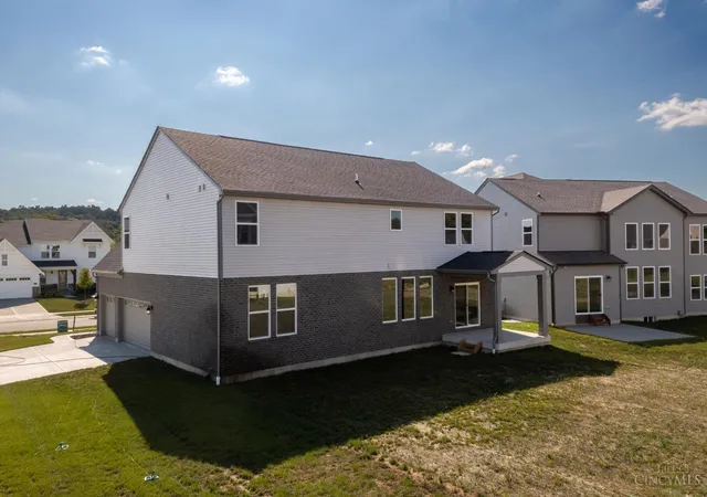 Photo 3 of Single family home for sale at 1304 Trailhead Pl, Harrison, OH 45030 | MLS# 1870436 | Listing updated on 2026-08-27