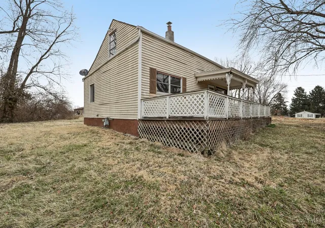 Photo 4 of Sale Pending at 5250 Yeatman Rd, Cincinnati, OH 45252 | MLS# 1870362 | Listing updated on 2026-09-11