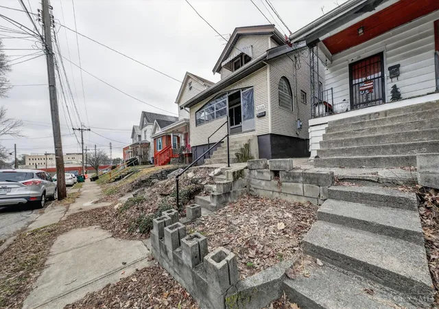 Homes for sale in Norwood, OH | 5119 Warren Ave, Norwood, OH 45212 | MLS# 1869669