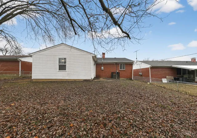 Homes for sale in Springfield Twp., OH | 1931 Lotushill Dr, Springfield Twp., OH 45240 | MLS# 1870856