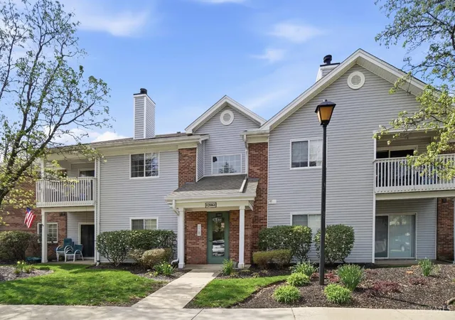 1st image of 12061 Carrington Ln #102, Loveland, OH 45140 | MLS# 1870978