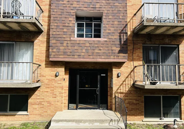 3rd image of 5617 Cheviot Rd, Cincinnati, OH 45247 | MLS# 1871574