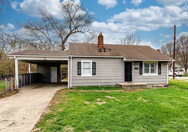 1st image of 1938 Erie Ave, Middletown, OH 45042 | MLS# 1871704