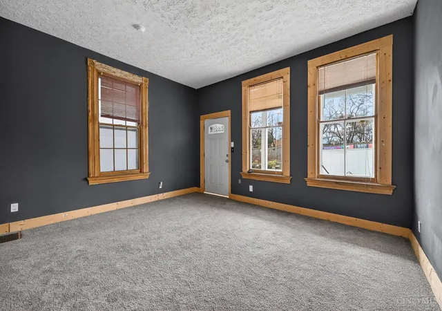 Photo 4 of Single family home for sale at 1854 Knox St, Cincinnati, OH 45214 | MLS# 1871882 | Listing updated on 2026-06-08