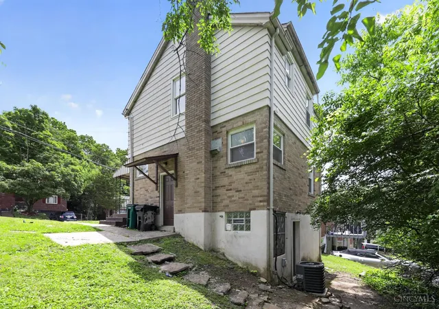 Homes for sale in Cincinnati, OH | 2843 Robert Ave, Cincinnati, OH 45211 | MLS# 1871612