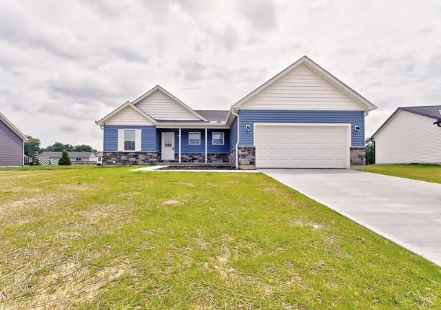 Homes for sale in Williamsburg, OH | 116 Kelly Dr, Williamsburg, OH 45176 | MLS# 1872139