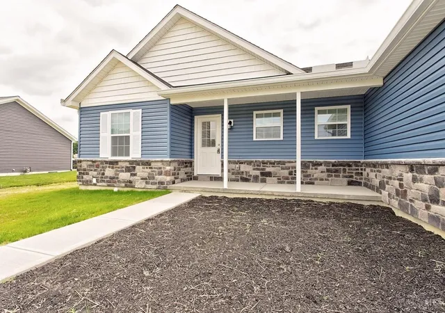 Homes for sale in Williamsburg, OH | 116 Kelly Dr, Williamsburg, OH 45176 | MLS# 1872139
