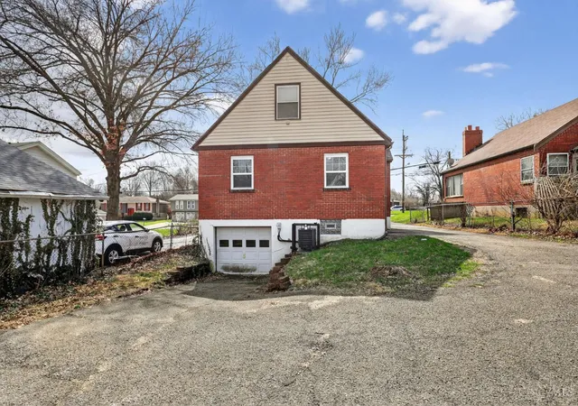 3rd image of 3022 North Bend Rd, Green Twp, OH 45239 | MLS# 1871650