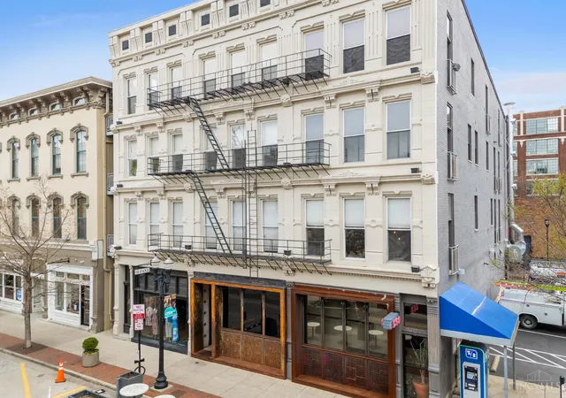 1st image of 1214 Vine St #3, Cincinnati, OH 45202 | MLS# 1872271