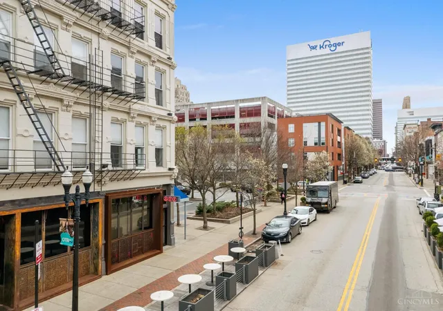 2nd image of 1214 Vine St, Cincinnati, OH 45202