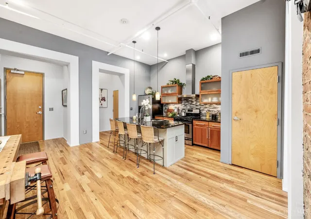 4th image of 1214 Vine St #3, Cincinnati, OH 45202 | MLS# 1872271