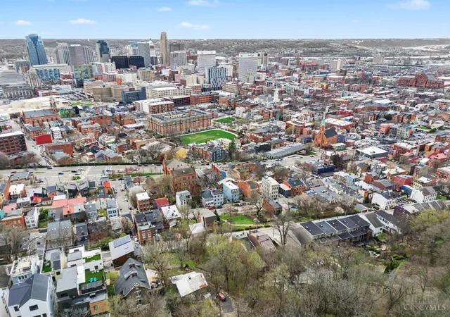 Photo 3 of Sale Pending at 420 Boal St, Cincinnati, OH 45202 | MLS# 1872240 | Listing updated on 2026-08-07