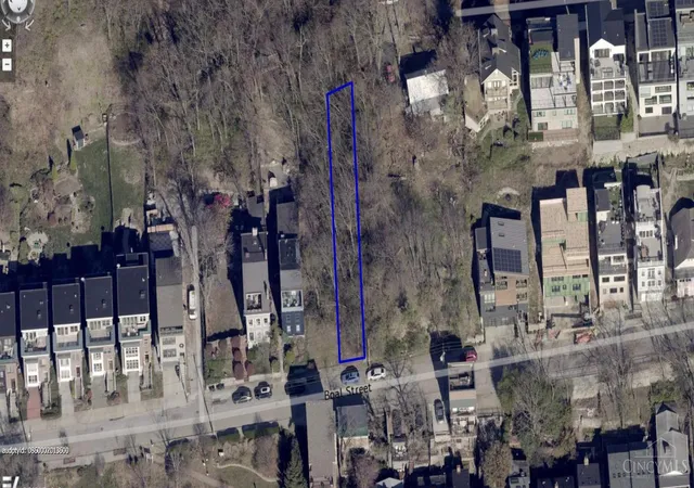 Photo 3 of Sale Pending at 420 Boal St, Cincinnati, OH 45202 | MLS# 1872240 | Listing updated on 2026-08-07