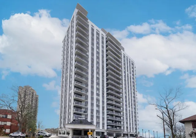 Homes for sale in Cincinnati, OH | 2200 Victory Pkwy #806, Cincinnati, OH 45206 | MLS# 1869632