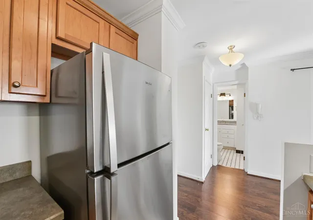 Homes for sale in Cincinnati, OH | 2200 Victory Pkwy #806, Cincinnati, OH 45206 | MLS# 1869632