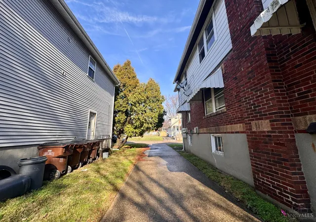 4th image of 645 E Blanche Ave, Cincinnati, OH 45215 | MLS# 1872558
