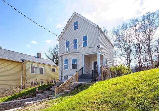 1st image of 1915 Maple Ave, Cincinnati, OH 45212 | MLS# 1872860