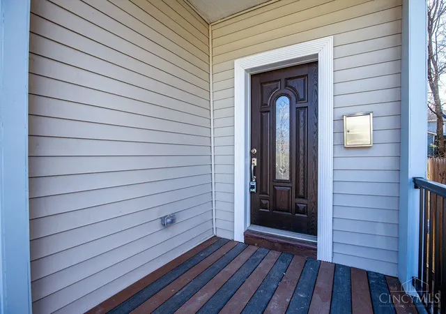 Photo 3 of Single family home for sale at 1915 Maple Ave, Cincinnati, OH 45212 | MLS# 1872860 | Listing updated on 2026-08-10