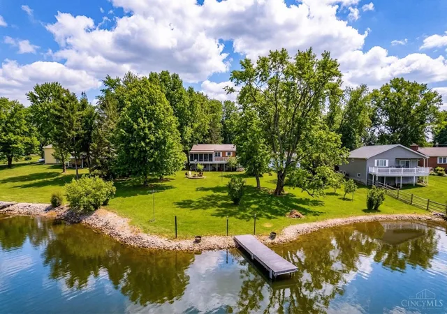 Homes for sale in Fayetteville, OH | 1118 Stuttgart Dr #2, Fayetteville, OH 45118 | MLS# 1872771