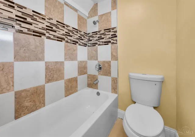 4th image of 3914 Meyerfeld Ave, Cheviot, OH 45211 | MLS# 1869802