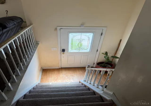 Photo 2 of Single Family Residence at 1492 Kingsbury Dr, Cincinnati, OH 45240 | MLS# 1873304 |  | Sold on 2026-04-22
