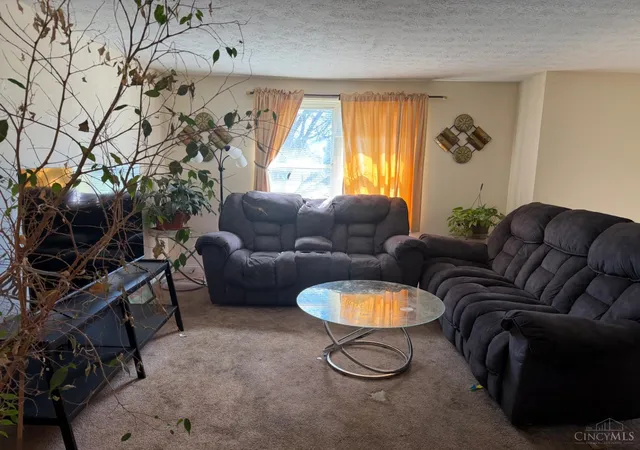Photo 3 of Single Family Residence at 1492 Kingsbury Dr, Cincinnati, OH 45240 | MLS# 1873304 |  | Sold on 2026-04-22