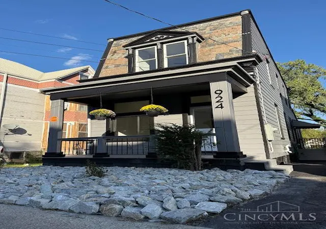 Homes for sale in Cincinnati, OH | 924 Mcpherson Ave, Cincinnati, OH 45205 | MLS# 1873450