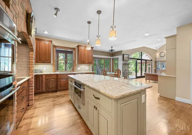 Homes for sale in West Chester, OH | 7883 Chestershire Dr, West Chester, OH 45241 | MLS# 1872662