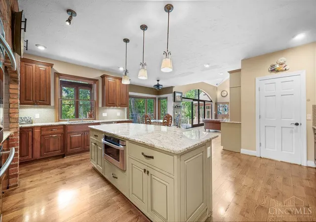 Homes for sale in West Chester, OH | 7883 Chestershire Dr, West Chester, OH 45241 | MLS# 1872662