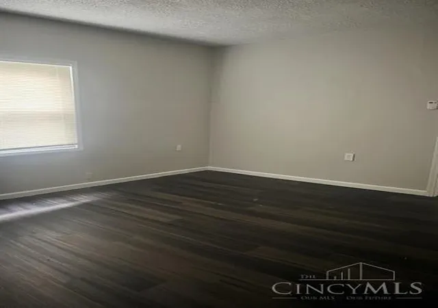 3rd image of 310 Spring St, Cleves, OH 45002 | MLS# 1873575