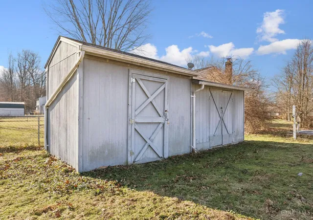 Homes for sale in Miami Twp, OH | 5885 Wade Rd, Miami Twp, OH 45150 | MLS# 1873737