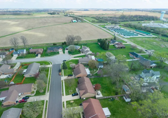 33rd image of 784 Kelly Dr, Wilmington, OH 45177 | MLS# 1874092