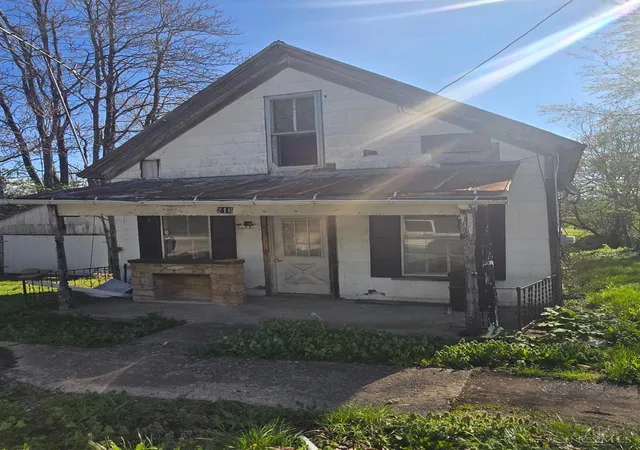 Homes for sale in Russellville, OH | 216 N Columbus St, Russellville, OH 45168 | MLS# 1874170