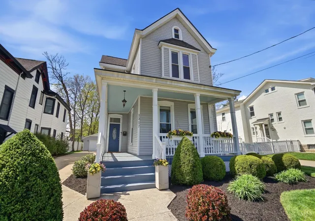 image of 1317 Grace Ave, Cincinnati, OH 45208 | MLS# 1874220