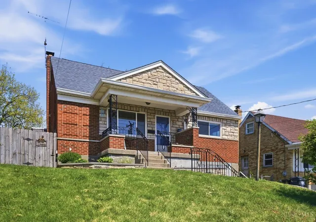 Homes for sale in Cincinnati, OH | 5450 Lawrence Rd, Cincinnati, OH 45248 | MLS# 1874401