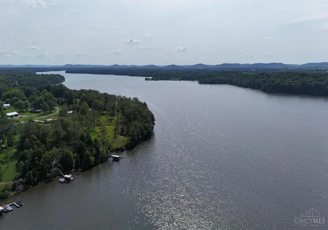 51st image of 6942 Mountain View Dr, Hillsboro, OH 45133 | MLS# 1874190