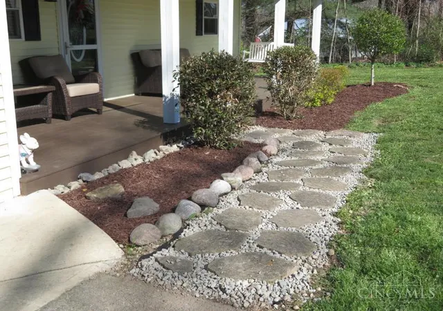 5th image of 6942 Mountain View Dr, Hillsboro, OH 45133 | MLS# 1874190
