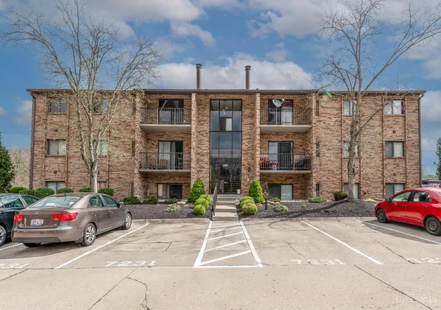 1st image of 7231 Creekview Dr #9, Cincinnati, OH 45247 | MLS# 1874509