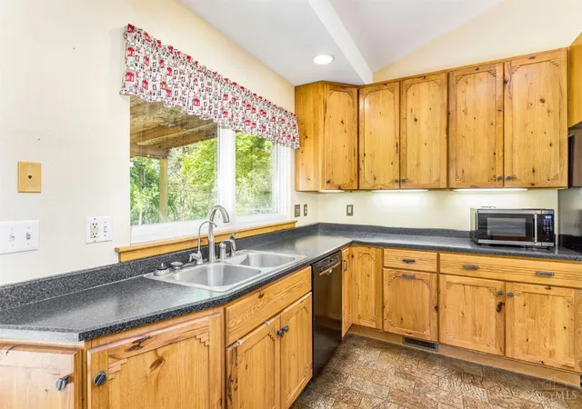 Homes for sale in Oxford, OH | 208 Mckee Ave, Oxford, OH 45056 | MLS# 1874887