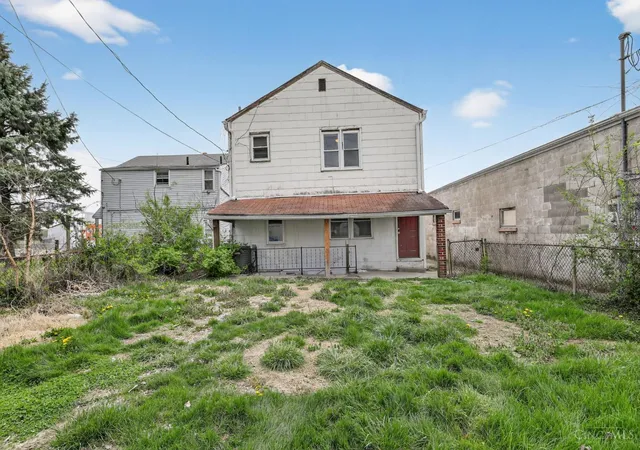 Homes for sale in Hamilton, OH | 925 Ross Ave, Hamilton, OH 45013