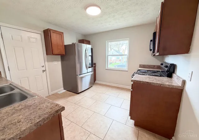 Homes for sale in Colerain Twp, OH | 8456 Jackies Dr, Colerain Twp, OH 45239 | MLS# 1874956