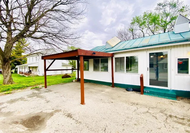 Homes for sale in Richland Twp, OH | 454 N State Route 72, Richland Twp, OH 45166 | MLS# 1875046