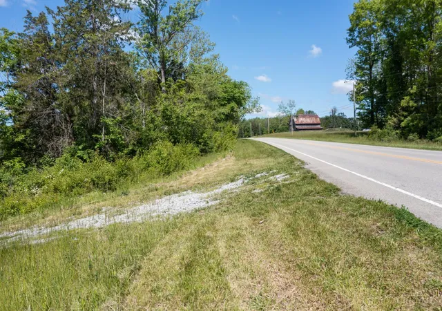 2nd image of 42 Tri County Hwy, Washington Twp, OH 45171 | MLS# 1875287