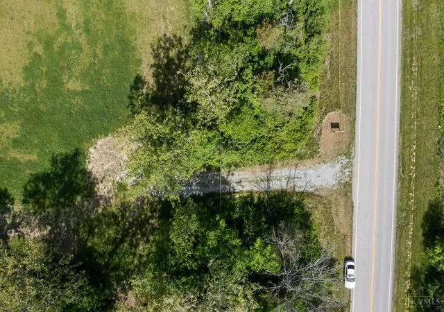 5th image of 42 Tri County Hwy, Washington Twp, OH 45171 | MLS# 1875287