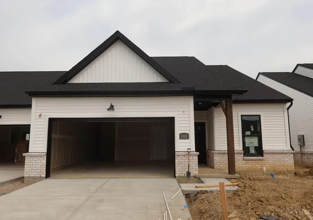 Homes for sale in Fairfield Twp, OH | 5601 Birch Ct #9779, Fairfield Twp, OH 45011 | MLS# 1875353