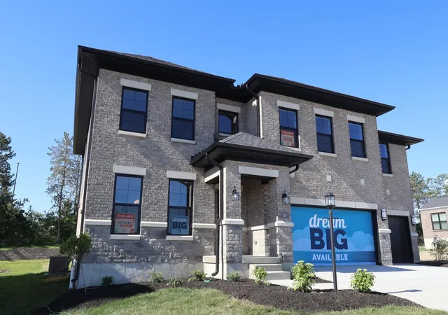 2nd image of 39 Glasgow St #35, Springboro, OH 45066 | MLS# 1875366
